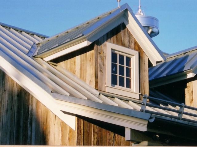 Reclaimed Mixed Softwood Grey Board Natural Edge - Exterior Riding Arena