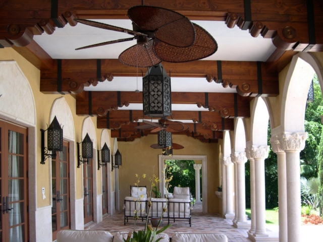 Reclaimed Douglas Fir Beams S4S with Corbels and Metal Straps -Exterior Patio
