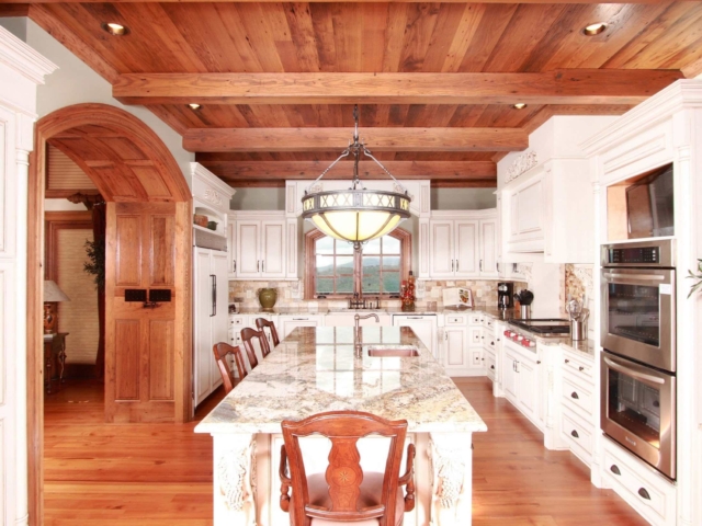 Reclaimed Chestnut Box Beams and Ceiling Plan king - Kitchen