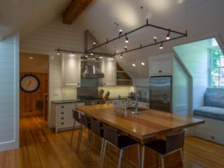 Reclaimed Heart Pine Vertical Grain Flooring