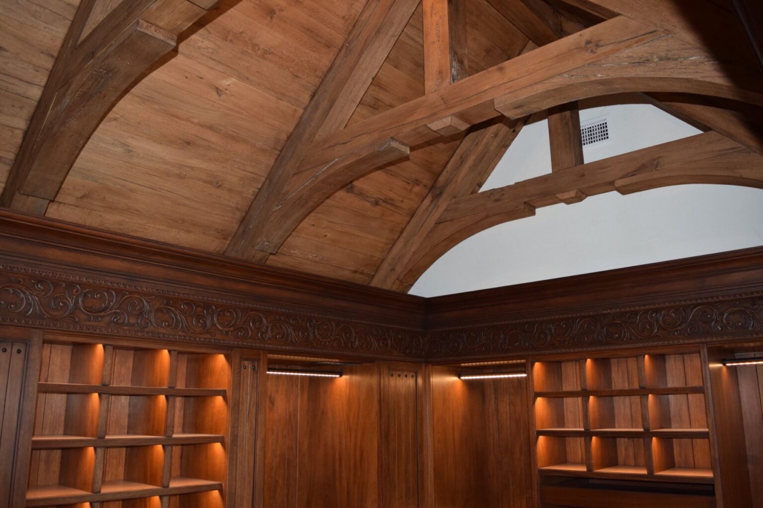 Heavy Timber Trusses Contractors - Vintage & Specialty Wood