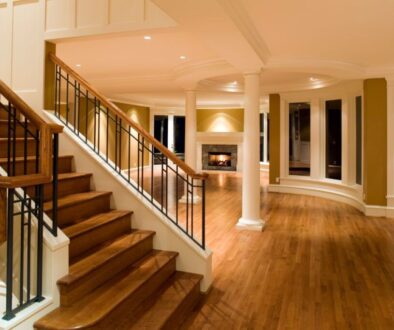 A light wood flooring that has always gained popularity for its timeless appeal.