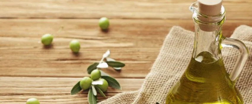 Olive oil is an all-natural oil that does not contain harsh chemicals.