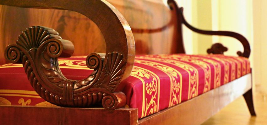 best wood for furniture (4) Hardwoods such as teak, maple, and oak are famous for their exceptional durability, making them ideal for furniture designed to withstand heavy use.