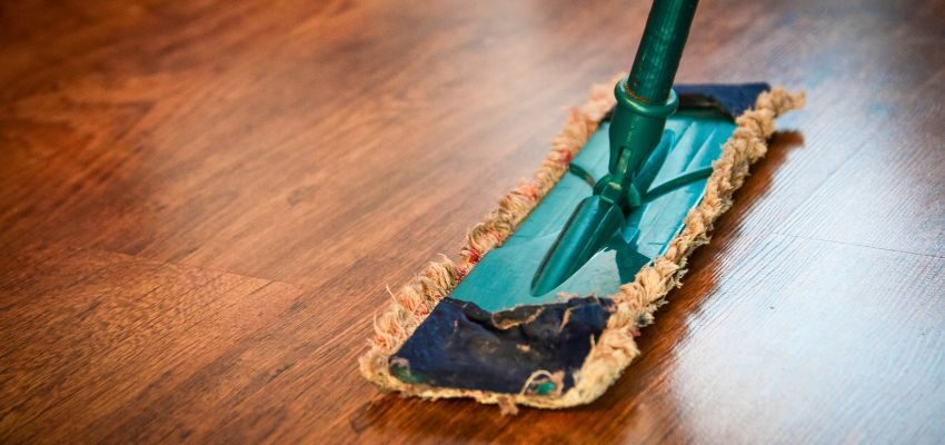 Because dark floors show dust easily, regular cleaning is essential.